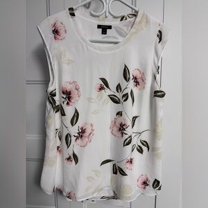 RW&CO. White/green/ Pink Floral Blouse